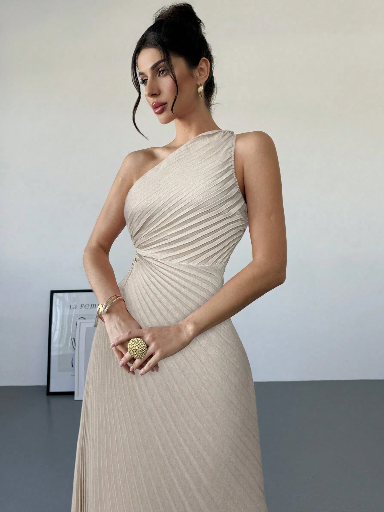 Vestido plisado elegante