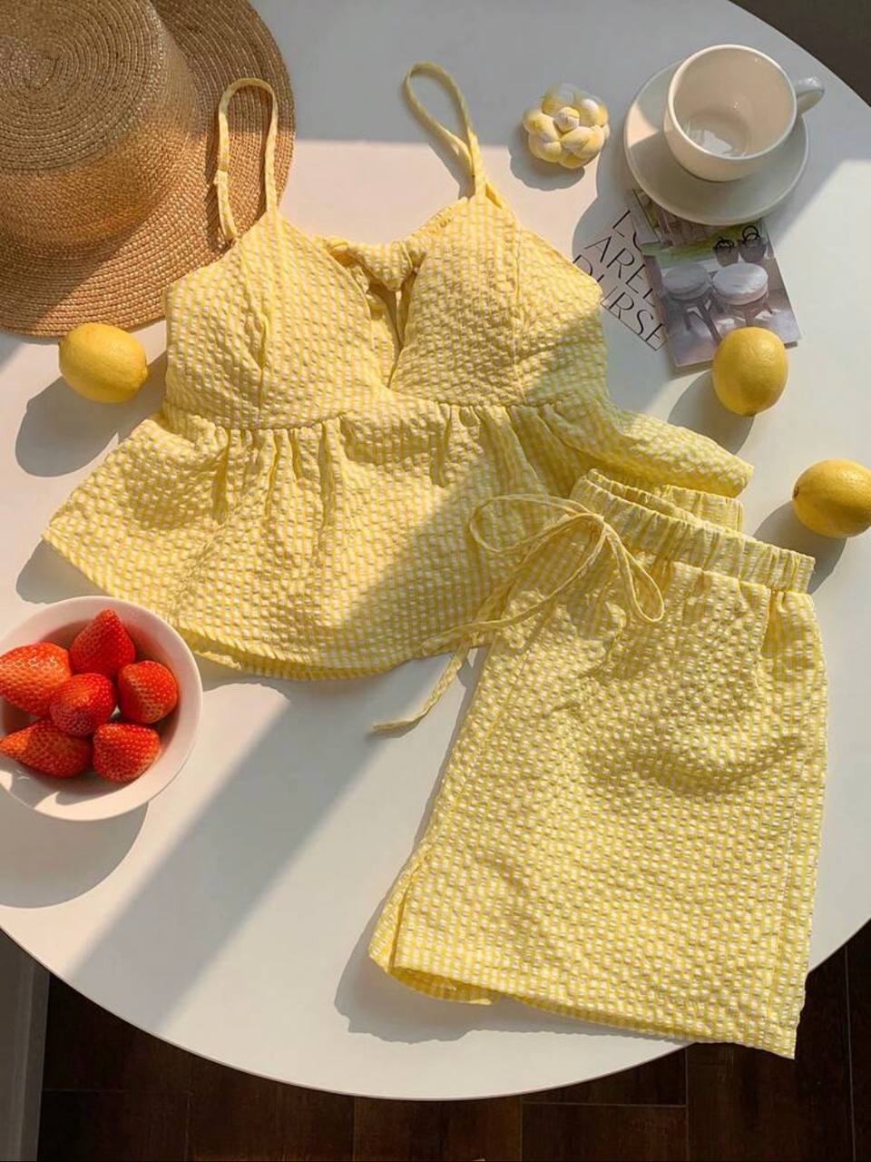 Conjunto amarillo cuadritos Lazito