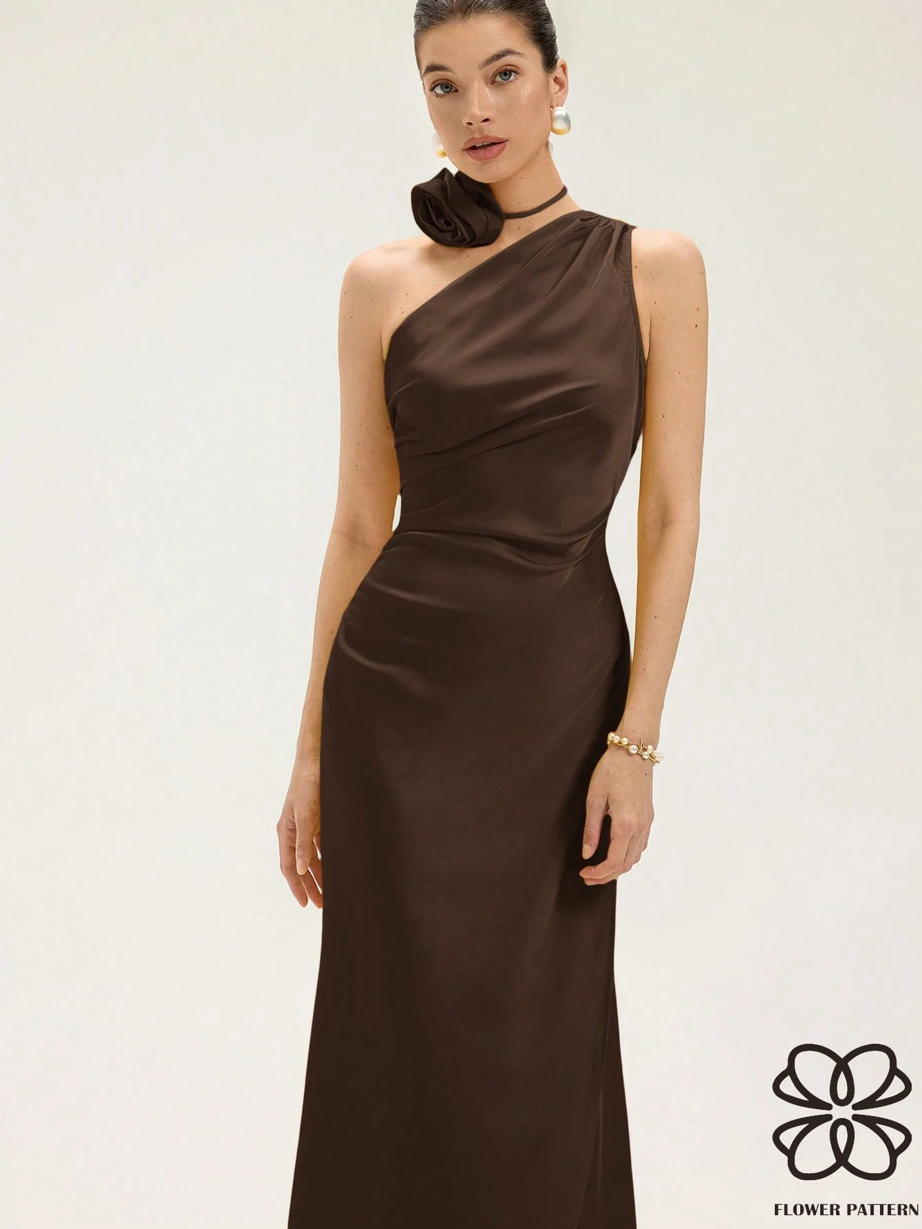 Vestido asimétrico flor
