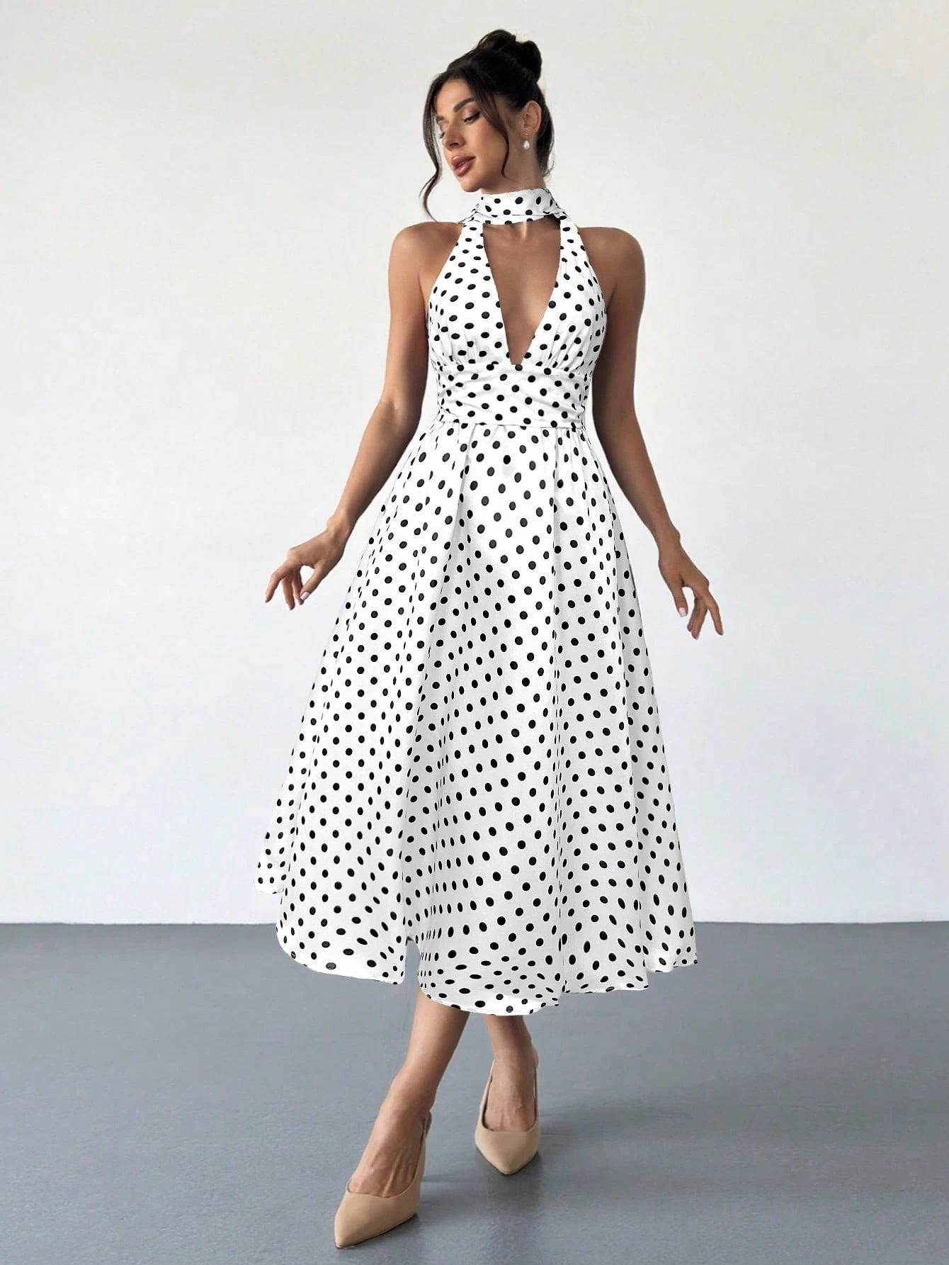 Vestido princesa en V lunar