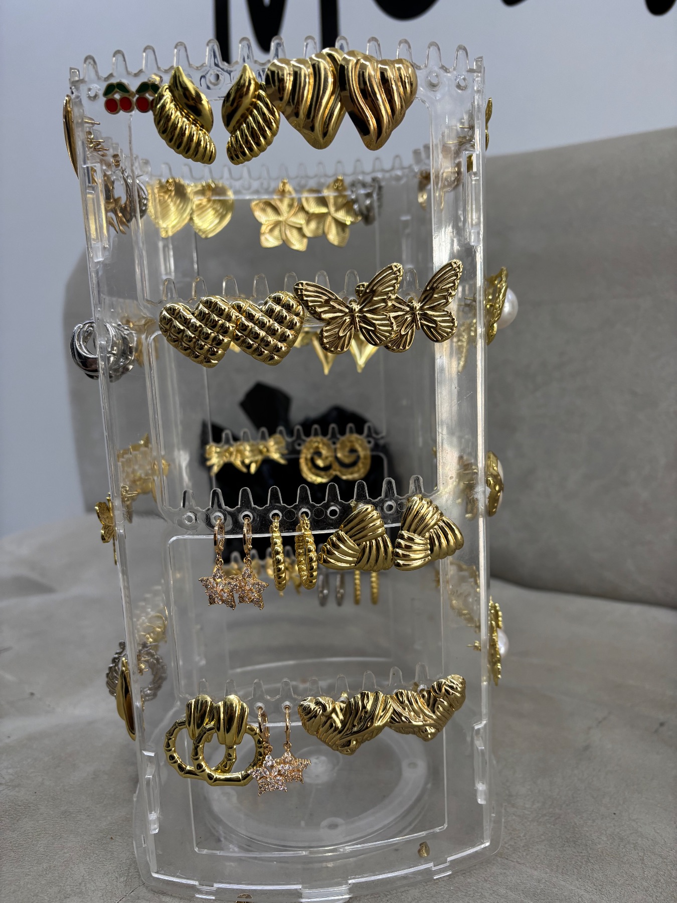 Aretes