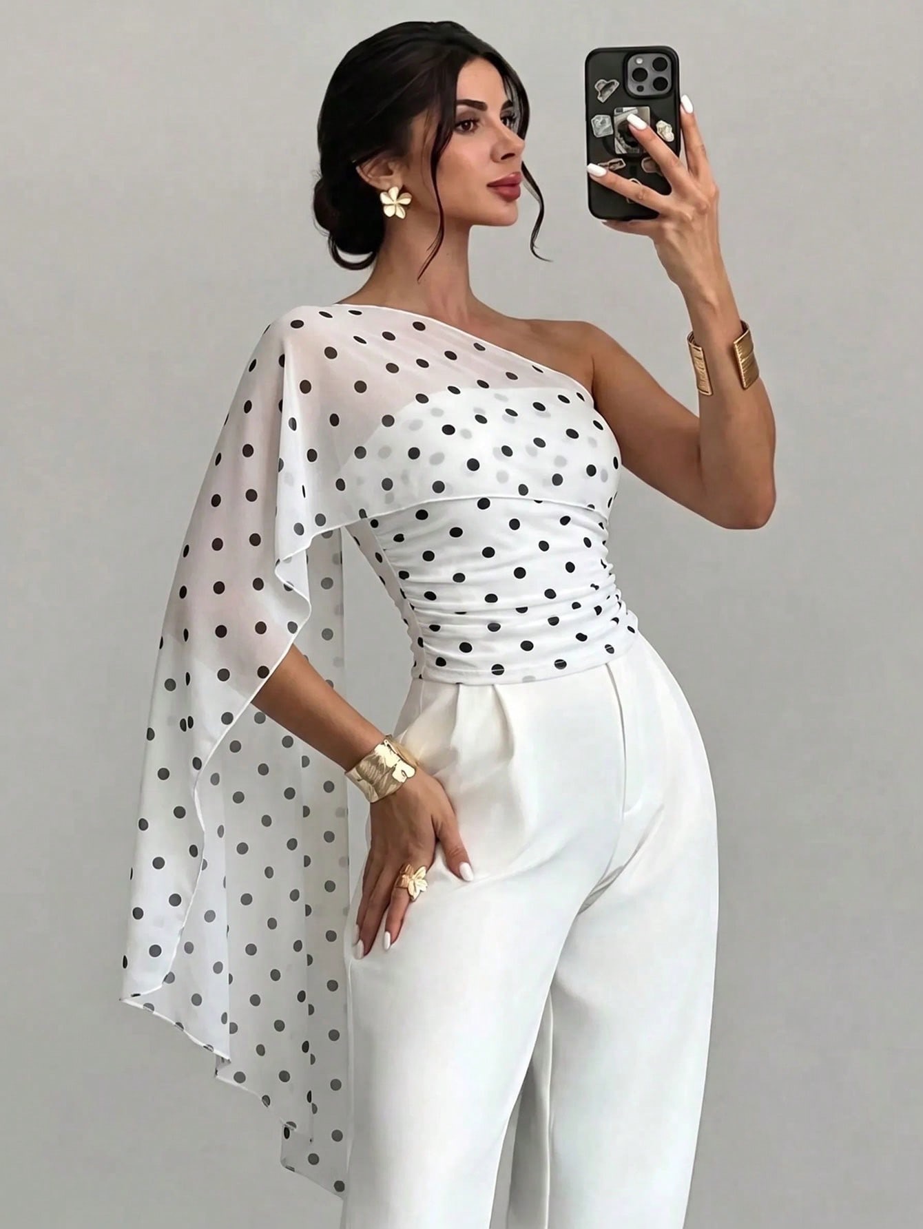 Blusa elegante lunar