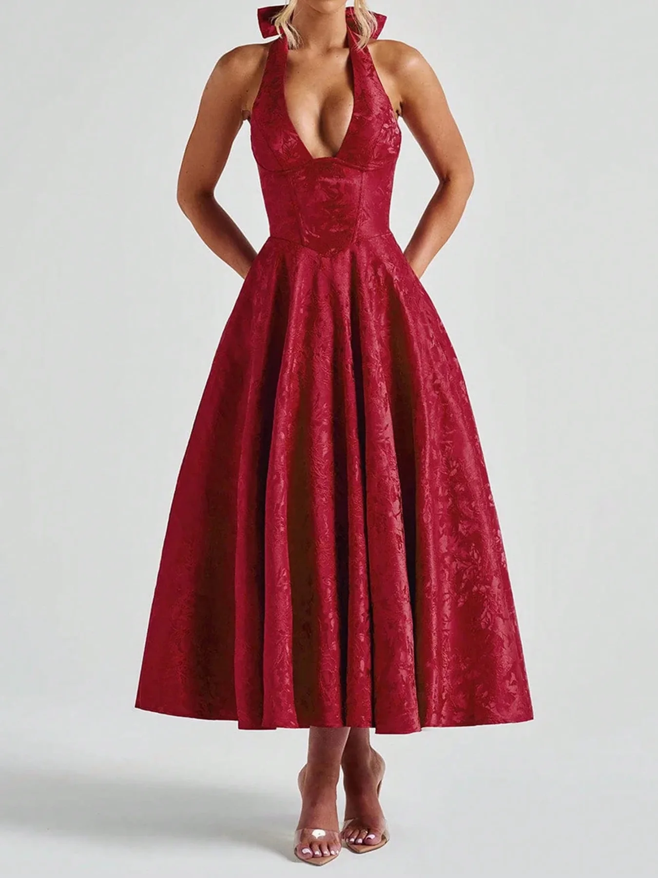 Vestido princesa troquelado en V
