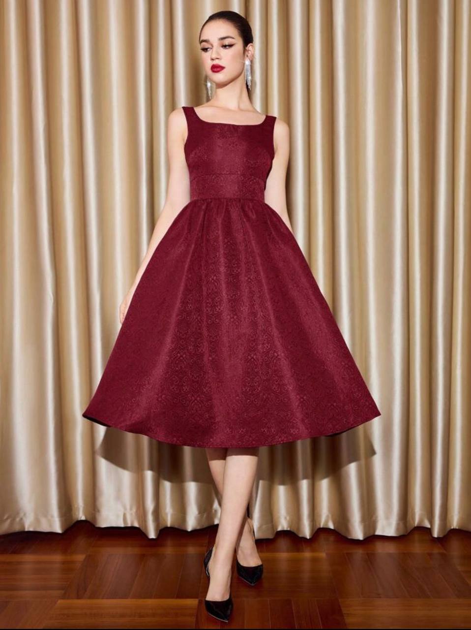 Vestido Princesa Burdeos Troquel