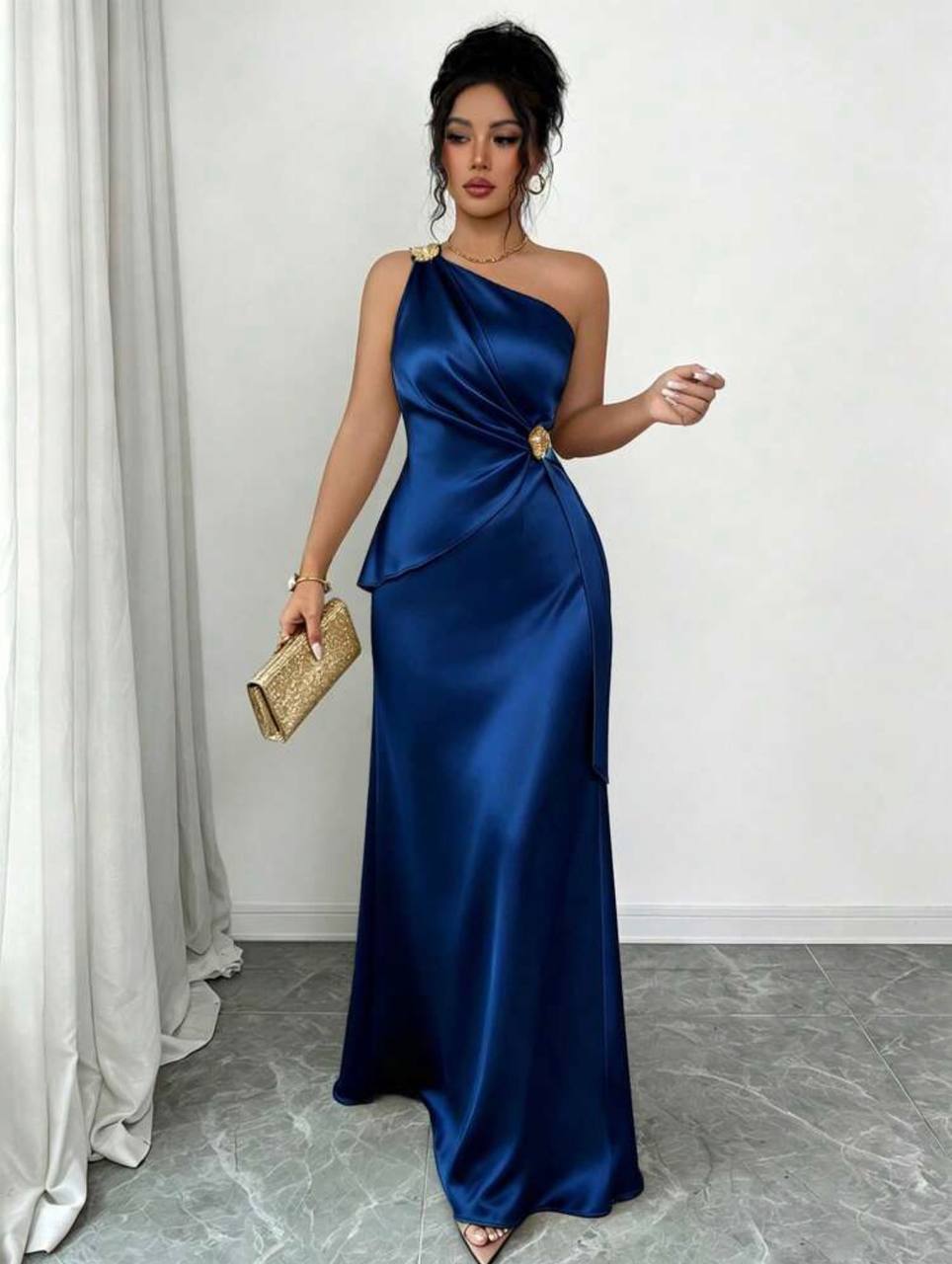 Vestido Satín Hebilla Flor