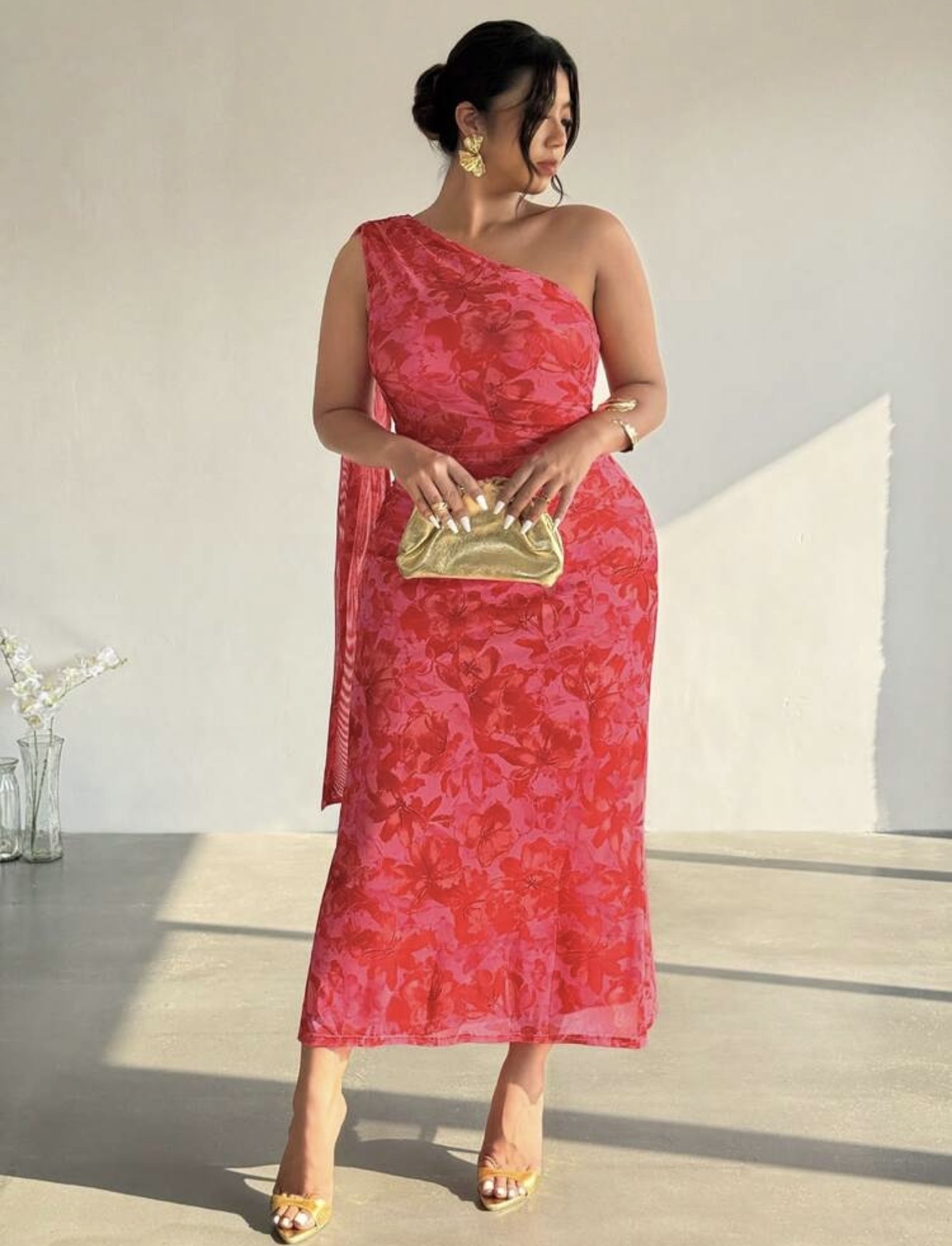 Vestido asimétrico futsia