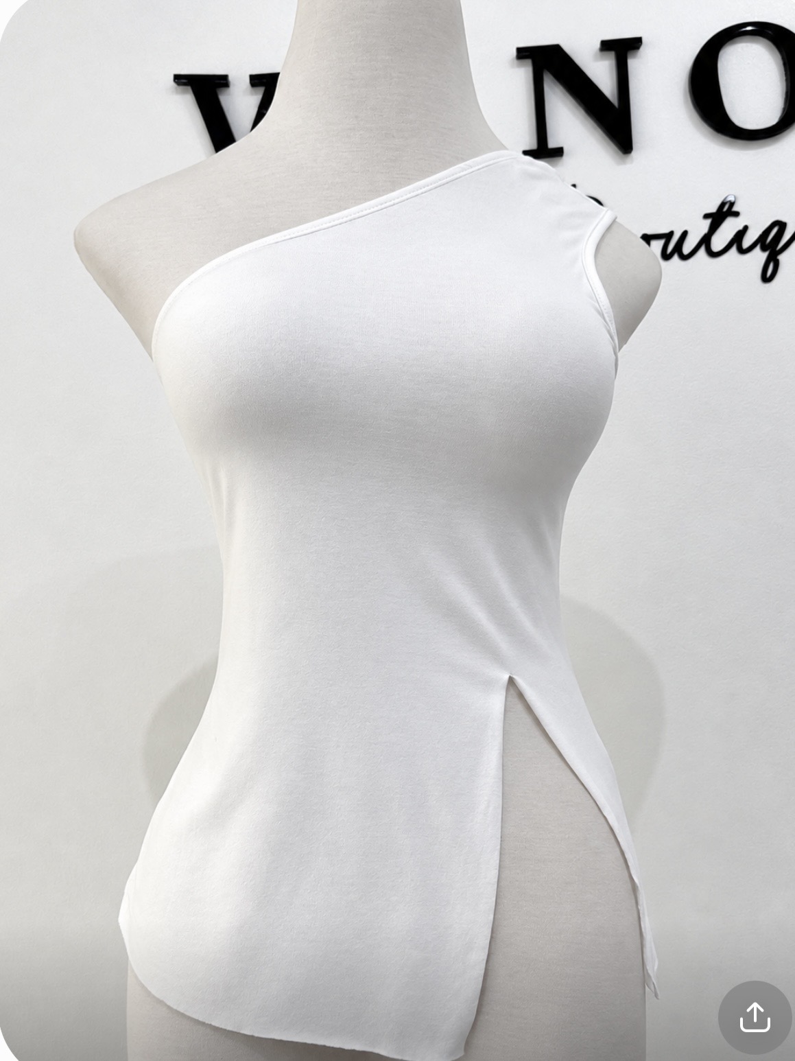 Blusa asimetría corte
