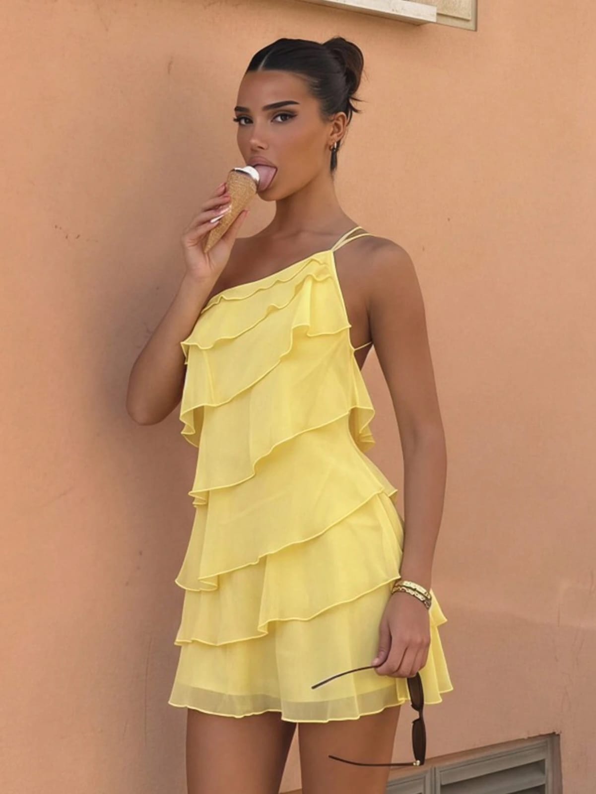 VESTIDO CON FLECO