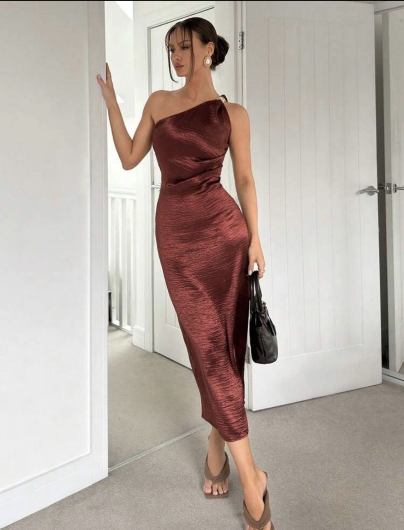 VESTIDO SATÉN CAFÉ