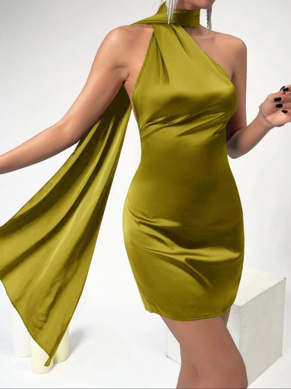 Vestido Satín Verde Tira Oliva