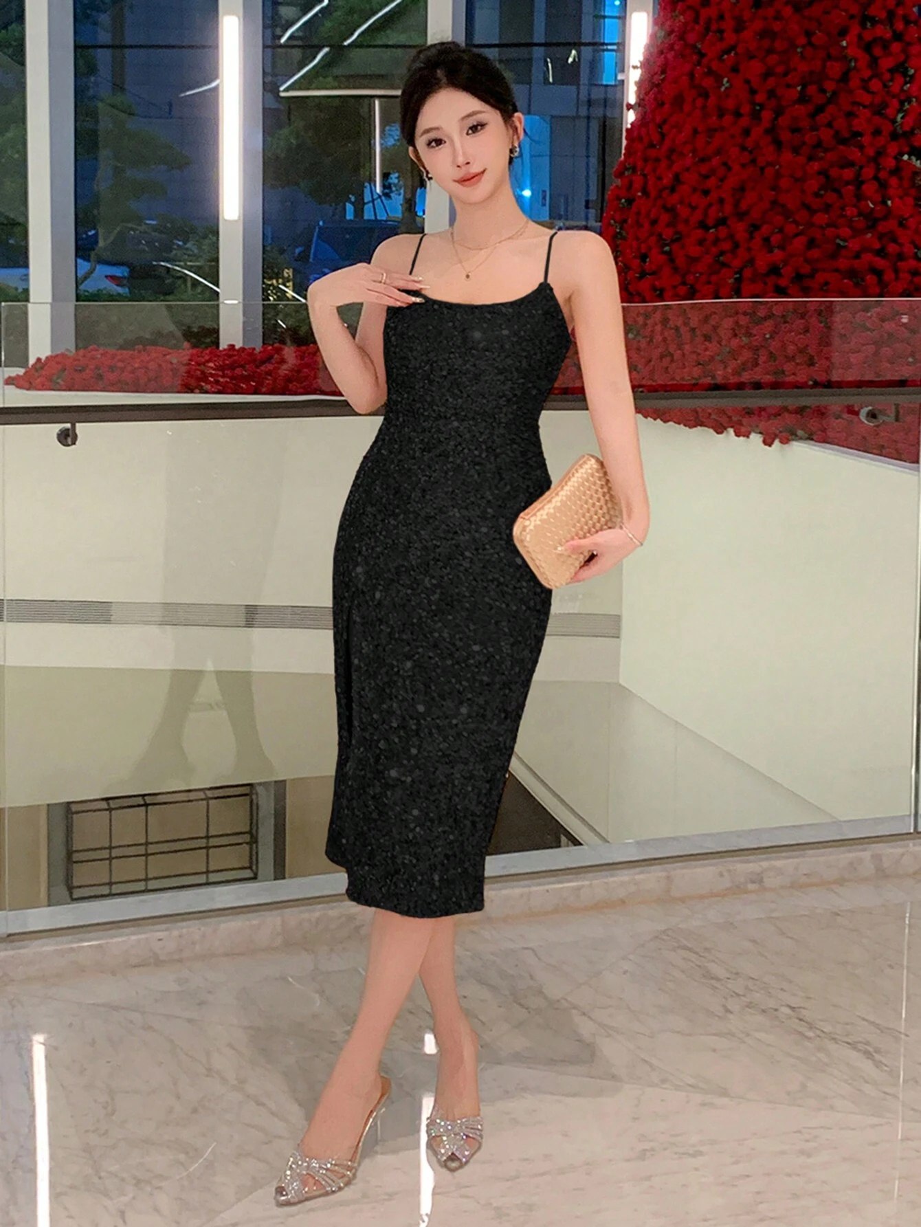 VESTIDO NEGRO LENTEJUELAS