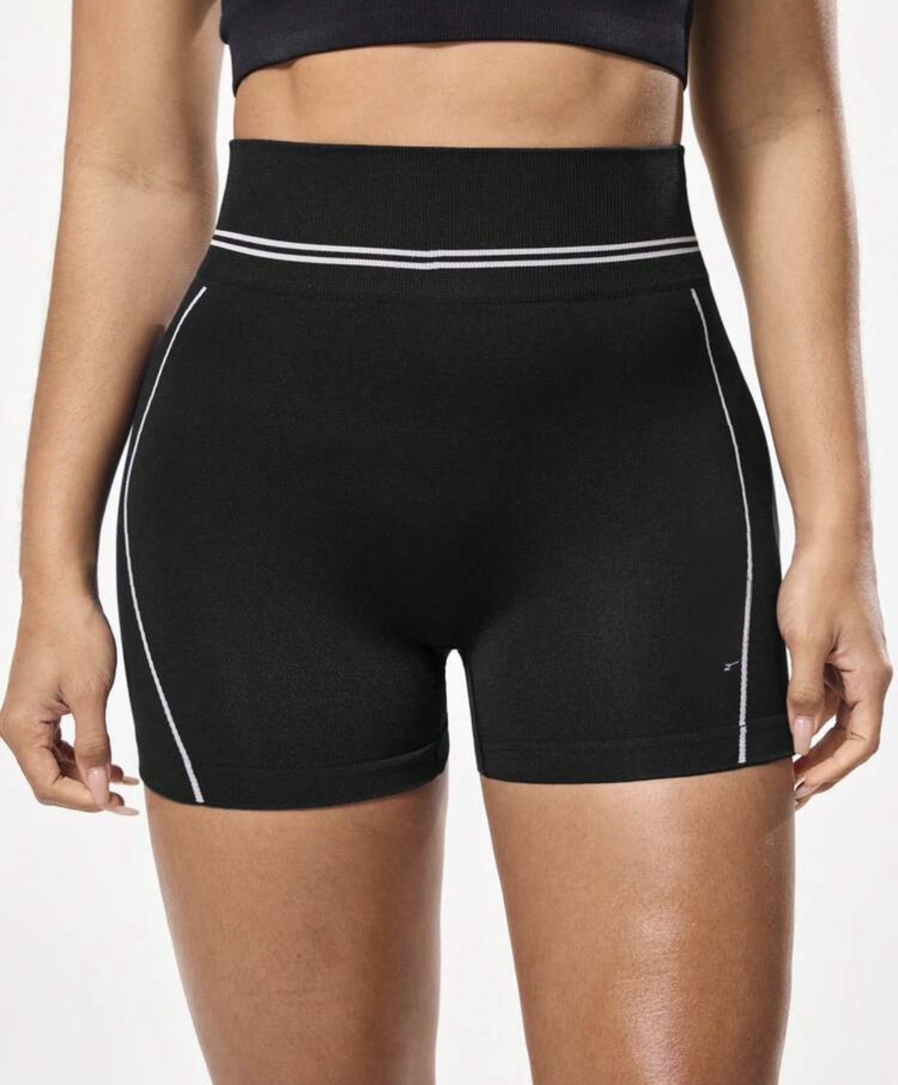 LYCRA CORTA NEGRA